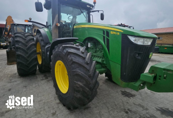 JOHN DEERE 8310R WITH SCREEN @ R 1 480 000.00 VAT EXCL
