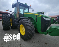 JOHN DEERE 8310R WITH SCREEN @ R 1 600 000.00 VAT EXCL