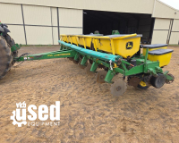 JD 1755 8RY PLANTER @ R550 000.00 VAT EXCL